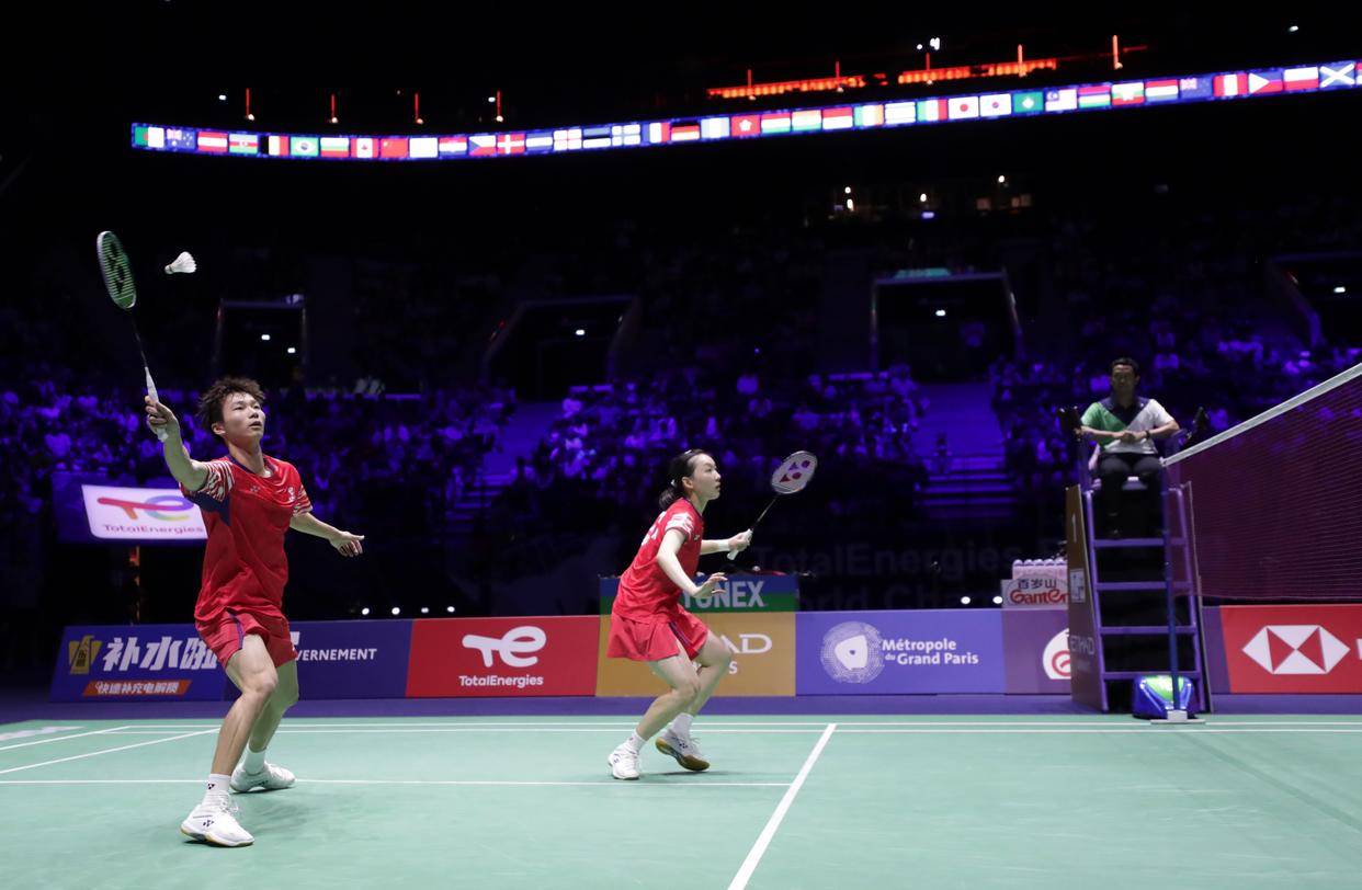 队凝聚力和 队凝聚力和