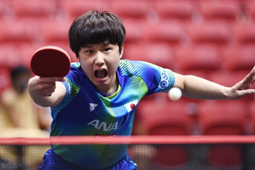 也凸显了球 也凸显了球