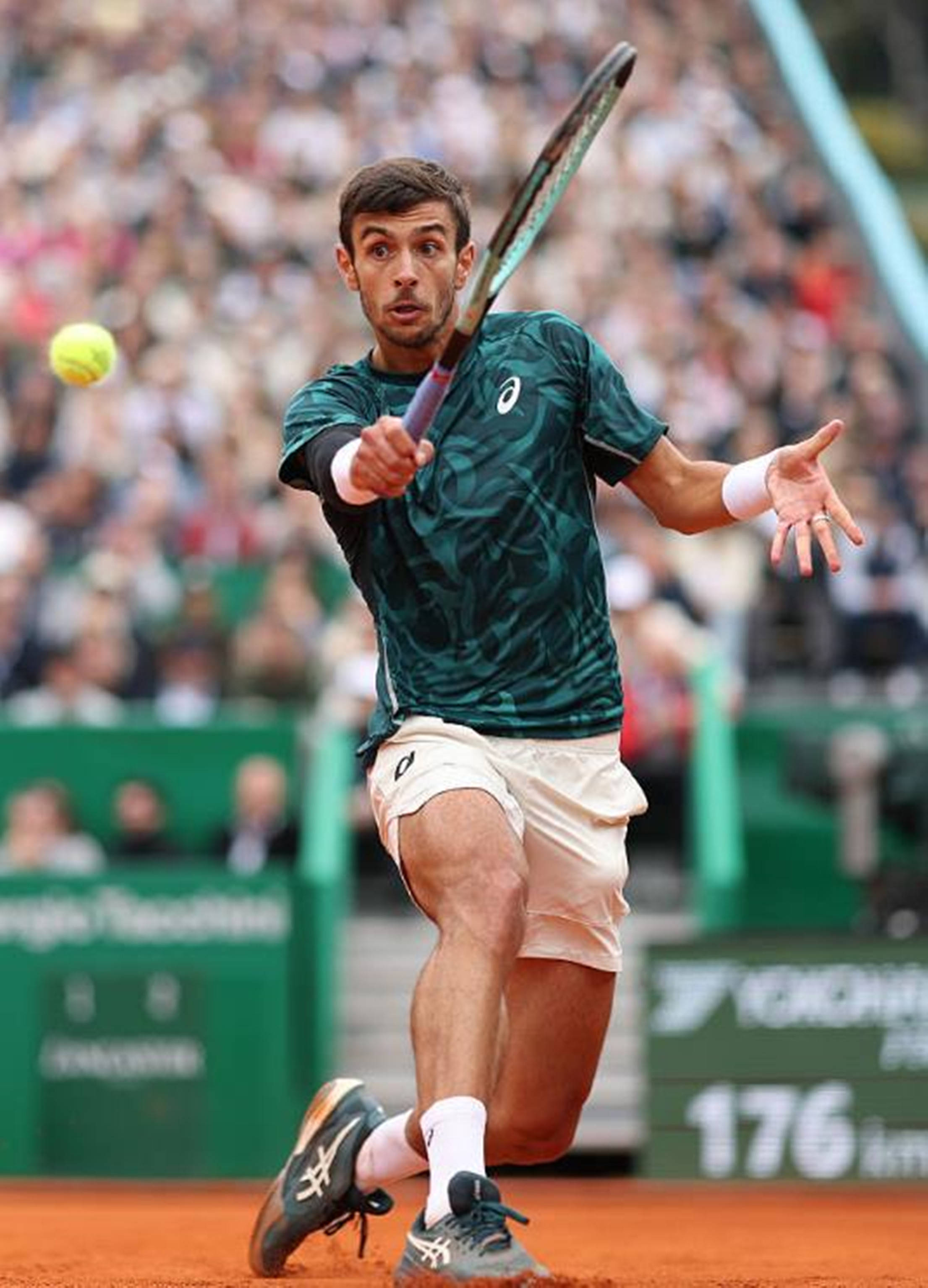 他在亚特兰 他在亚特兰